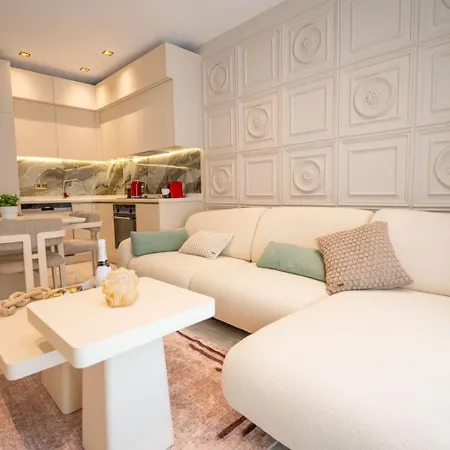 Lejlighed Luxury In The Center Of 100m To The Sea Alanya