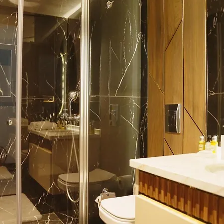 Lejlighed Luxury In The Center Of 100m To The Sea Alanya