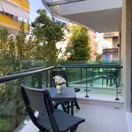 Luxury In The Center Of 100m To The Sea Alanya